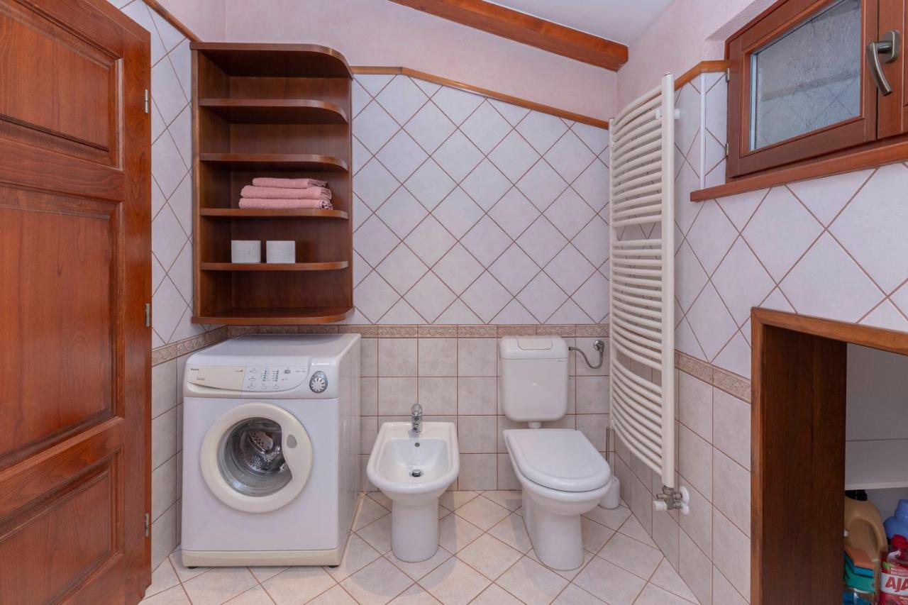 Apartma Koper Pobegi Bagian luar foto